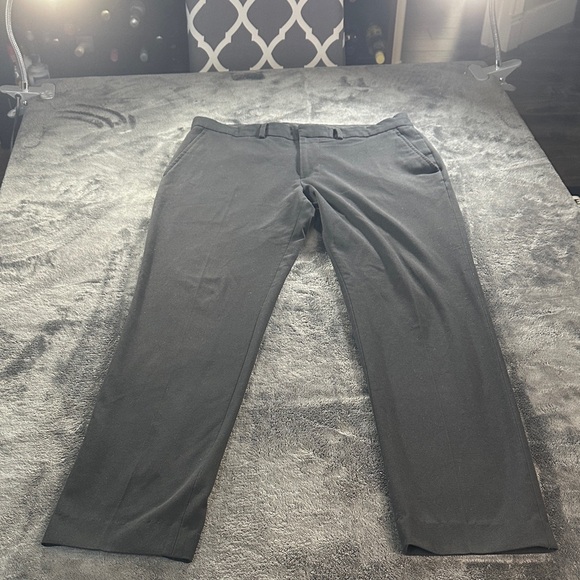 Calvin Klein Men's Classic Black Pants Skinny Fit Size W33 x L32 - Picture 1 of 11